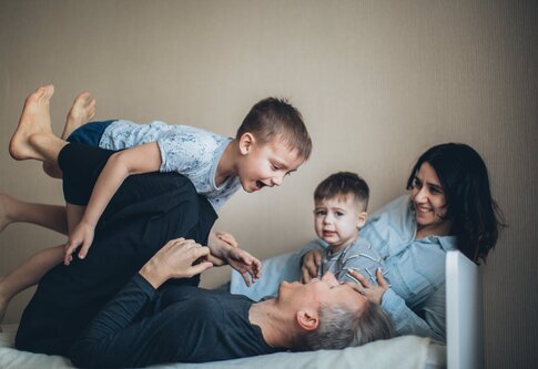 Сім'я з дітьми | © Pexels